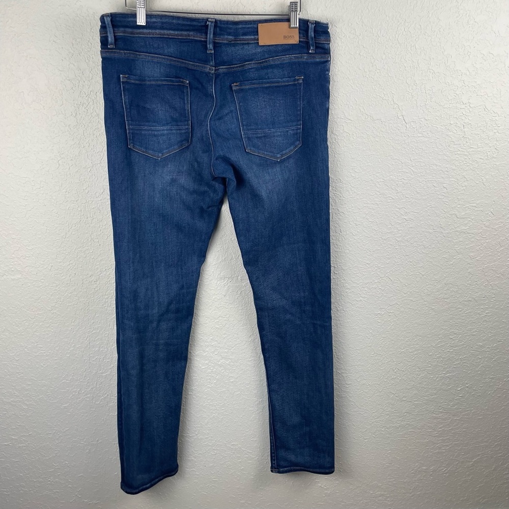 Hugo Boss Candiani jeans FINEST ITALIAN‎ FABRIC
STRETCH